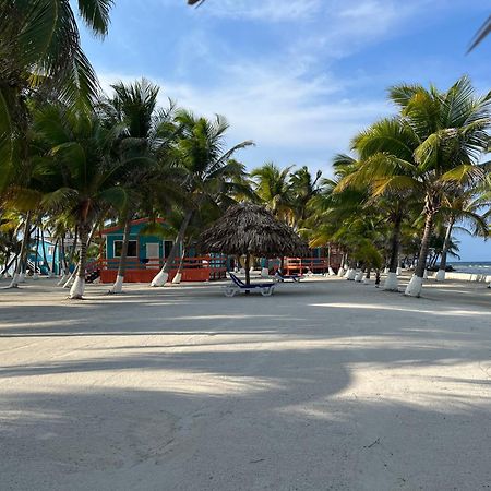 Blue Marlin Beach Resort Dangriga Extérieur photo