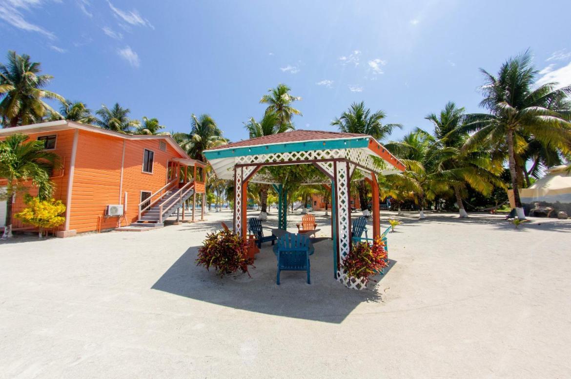 Blue Marlin Beach Resort Dangriga Extérieur photo