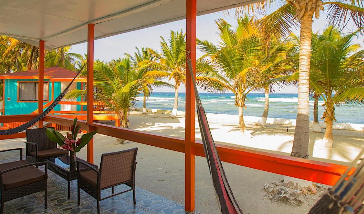 Blue Marlin Beach Resort Dangriga Extérieur photo