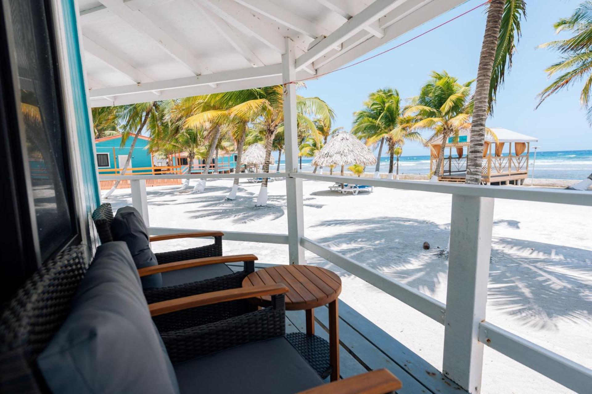 Blue Marlin Beach Resort Dangriga Extérieur photo
